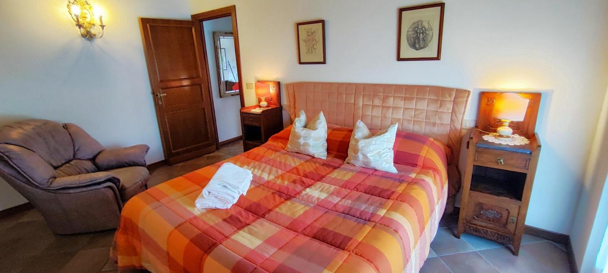Le Quattro Stagioni Guest House Маса Екстериор снимка